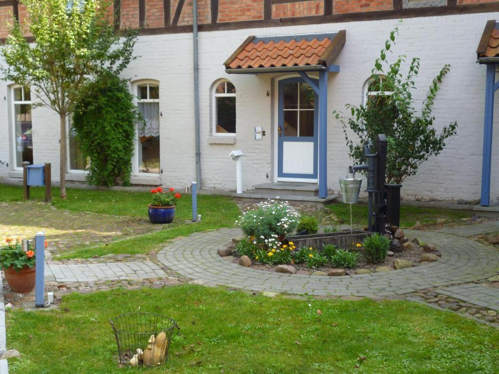 Landhotel Markthof Satemin Вустров Екстериор снимка