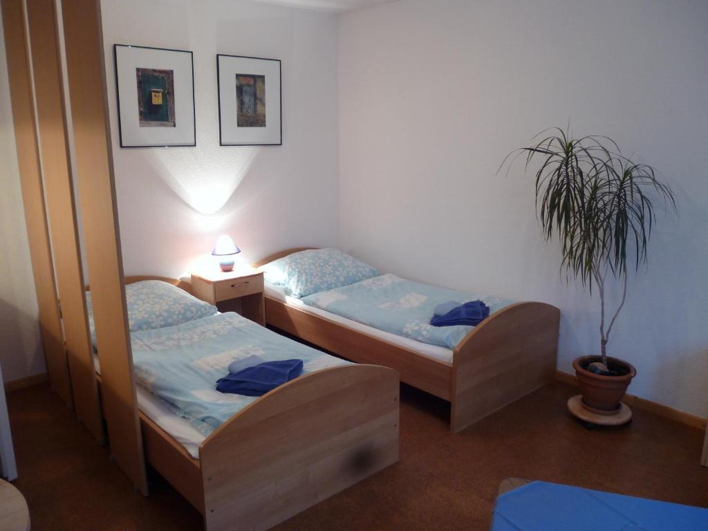 Landhotel Markthof Satemin Вустров Екстериор снимка
